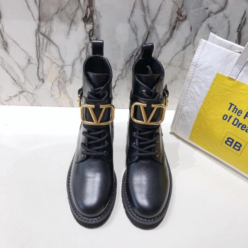 Va1e*ntin0 boots